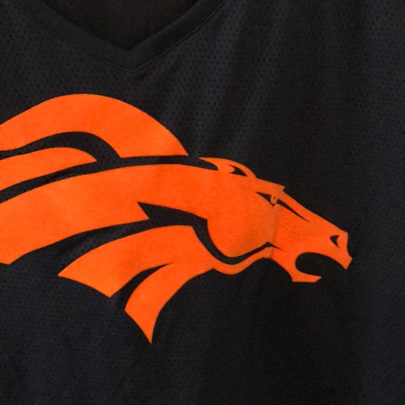 PINK DENVER BRONCOS FOOTBALL TOP MEDIUM - Picture 4 of 9